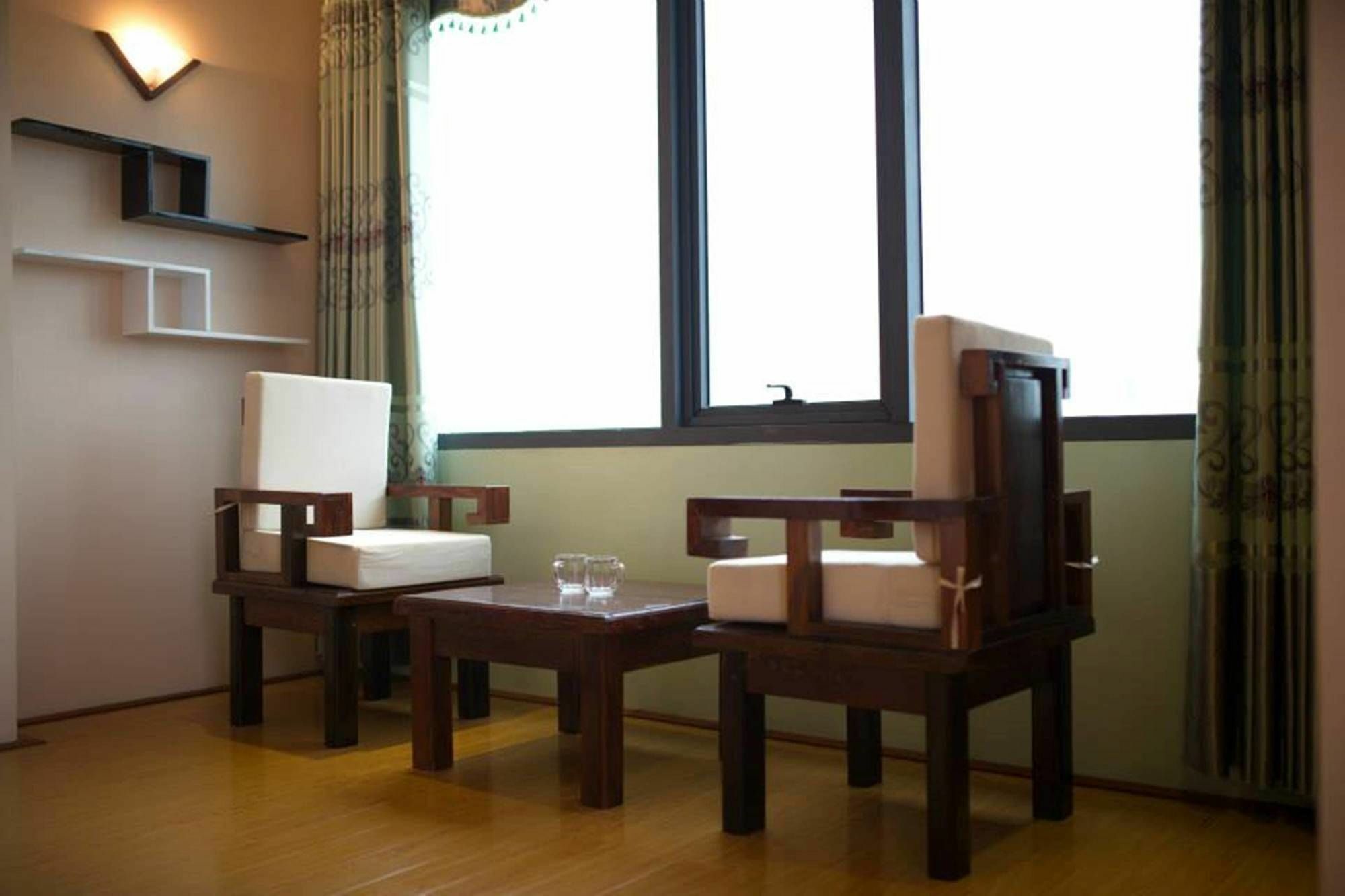 Poonsa Nguyen Phong Sac Apartment Hà Nội Ngoại thất bức ảnh
